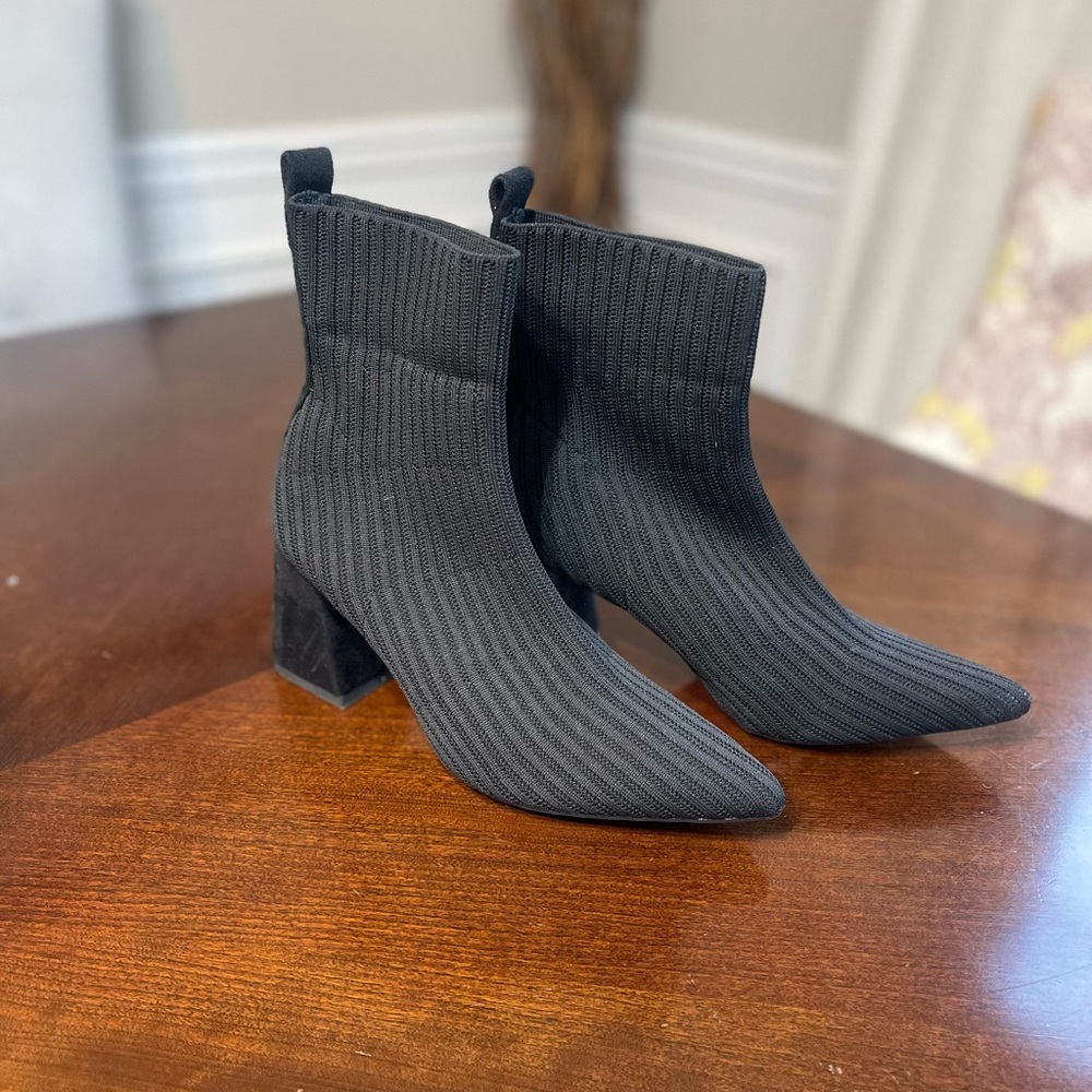 Cute winter booties!